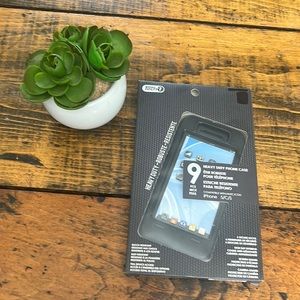 💝 Free with purchase New in box iPhone 5 case